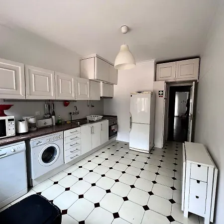 Flores Terrace 公寓